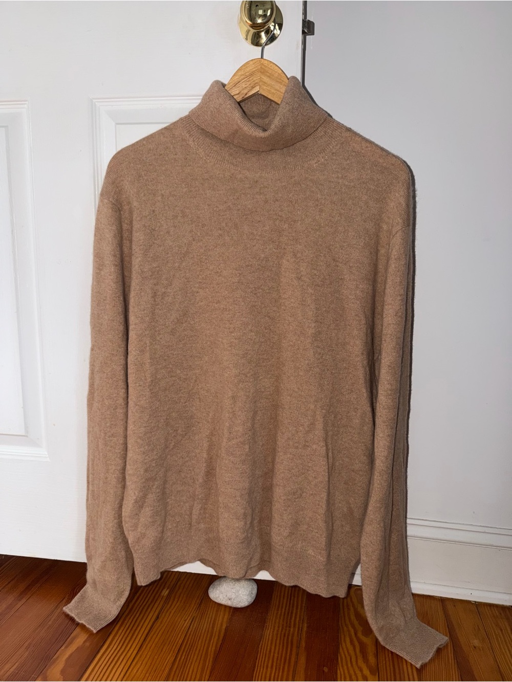 Men's Camel Cashmere Turtleneck Sweater